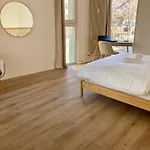 Minimal Kreuzberg Хостел *