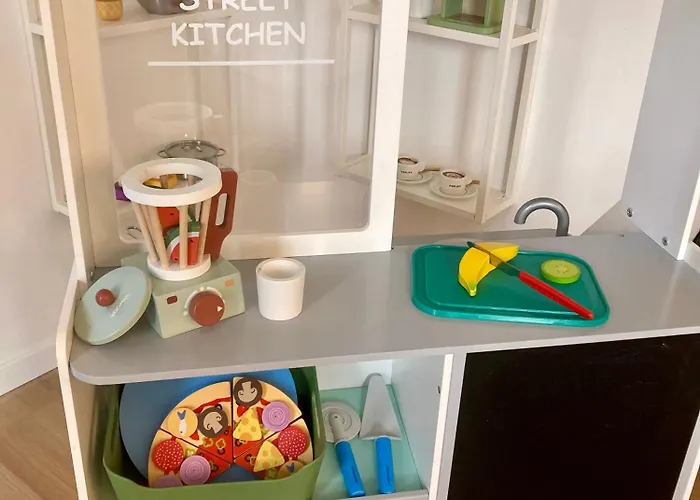 Minimal Kreuzberg Hostel