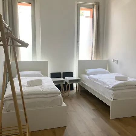 Hostel Minimal Kreuzberg *
